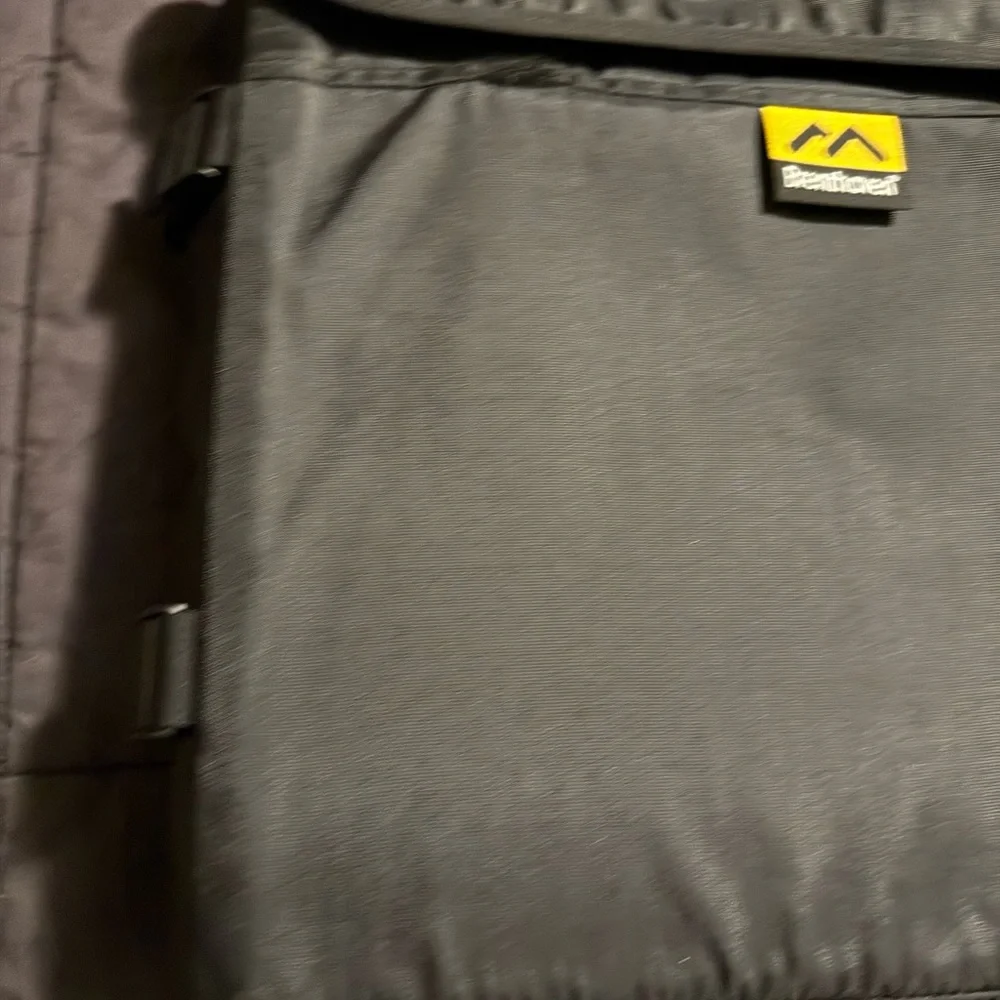 Brenthaven Black Laptop Computer Bag 12 Inches Durable Handheld Case